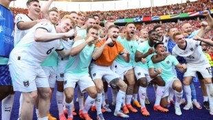 Bei unseren Teamspielern gab’s nach dem 3:2 gegen die Niederlande kein Halten mehr.