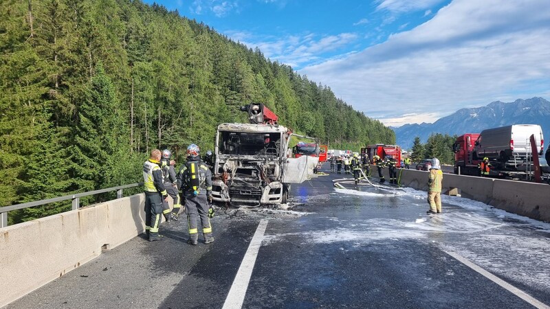 Operasyon nedeniyle tıkanmalar meydana geldi. (Bild: BFV IBK-Land, Krone KREATIV)