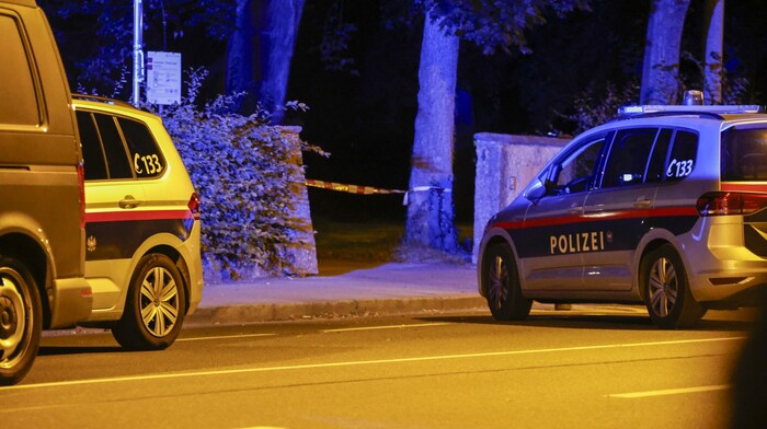 Polizei-Absperrung beim Mirabellgarten