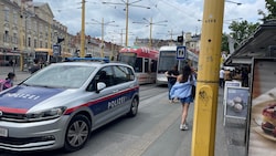 Der Unfall ereignete sich am Mittwochmittag am Grazer Jakominiplatz (Bild: Schwaiger Gerald/Krone KREATIV)