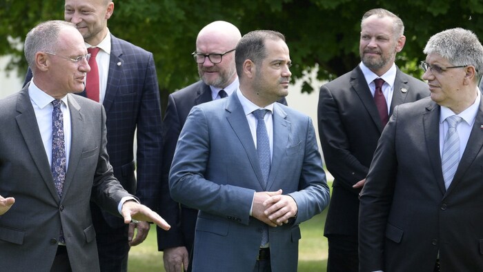 Von links, vorne: Innenminister Gerhard Karner und seine Amtskollegen Kalin Stoyanov (Bulgarien) ...