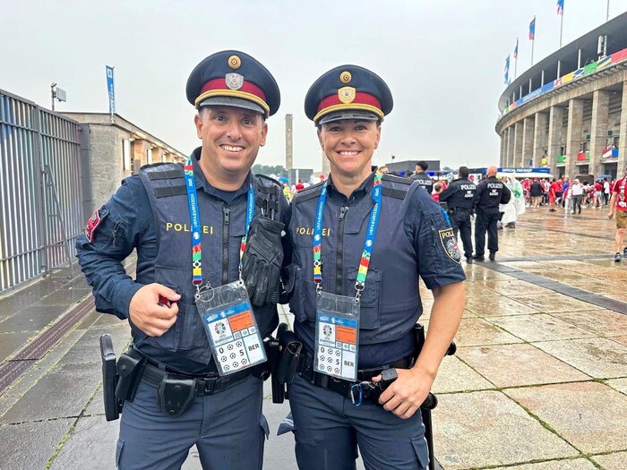 Head of operations Katrin Horn with her Klagenfurt colleague Maximilian Grießer on European ...