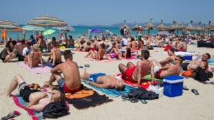 Auf der beliebten Urlaubsinsel Mallorca herrscht Corona-Alarm – immer mehr Fälle werden verzeichnet. (Bild: AFP)