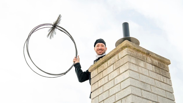 The chimney sweep business that Thomas Guetz now runs is now in its fifth generation. (Bild: Arbeiter Dieter)