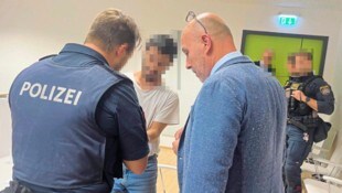 Der Beschwerde gegen den Abschiebungsbescheid wurde Folge geleistet. (Bild: Krone KREATIV)