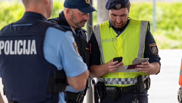 Schwerpunktkontrolle an den steirischen Grenzen. (Bild: LPD Stmk/Huber)