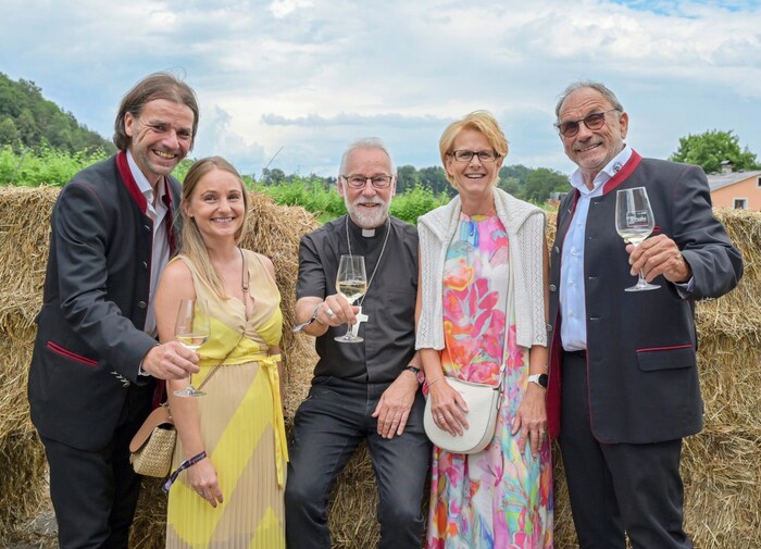 Geistliche Unterstützung für die Stadtrichter zu Clagenfurth.