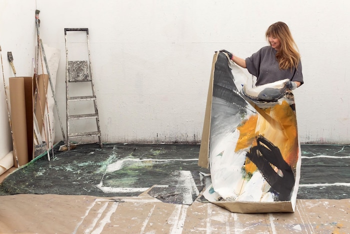 Sabine Burger has found a suitable studio for her works.