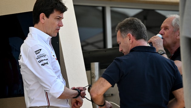 No longer friends: Toto Wolff (left) and Christian Horner (center). To the right: Helmut Marko. (Bild: APA/AFP)