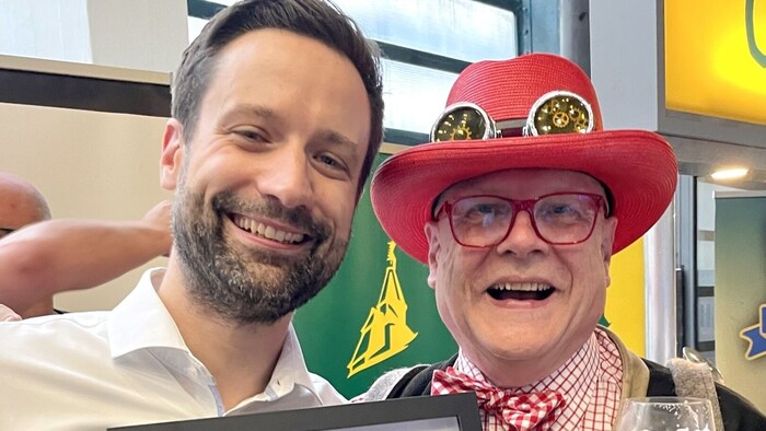 Lukas Riepler with the beer pope Conrad Seidl