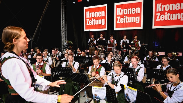 Conductor Lisa Steiger conducted the group from East Tyrol without any mistakes. (Bild: Wenzel Markus)