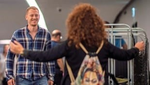 Endlich frei! Freunde und Familie jubelten mit Max Zirngast