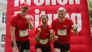 Auch die „Tiroler Krone“ war mit einem Team am Start: Claus Meinert, Jasmin Steiner und Wolfgang Kos (von links). (Bild: Birbaumer Johanna)