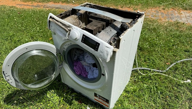 Good luck! A household appliance was on fire in Schwechat. (Bild: FF Schwechat)