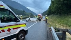 Für die Unfallaufnahme musste die Tauernautobahn für etwa eine Stunde gesperrt werden. (Bild: Freiwillige Feuerwehr St.Michael)