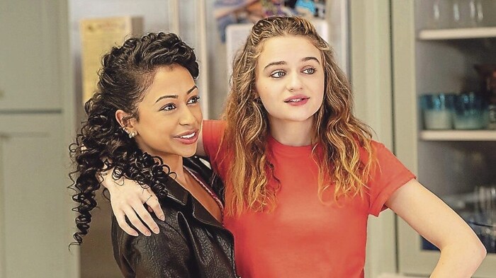 Beste Freundinnen: Liza Koshy spielt Eugenie und Joey King als Zara Ford.