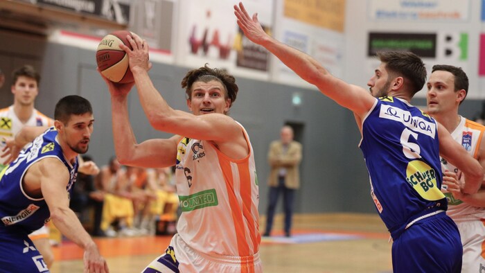 Lanegger (M.) und Danek (ganz rechts) spielten gemeinsan für Klosterneuburg.