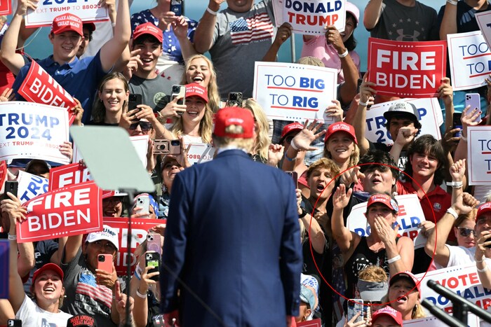 Weiß, jung, rechtsradikal: Trump-Fans während einem Wahlkampfauftritt