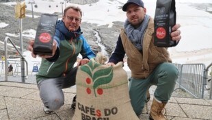Von Brasilien ins Eis: Claus Dalpiaz (li.) und Max Bauer von Dinzler präsentieren die frisch ...