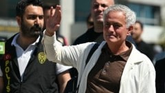 Jose Mourinho gastiert in der Steiermark. (Bild: AFP/APA/OZAN KOSE)