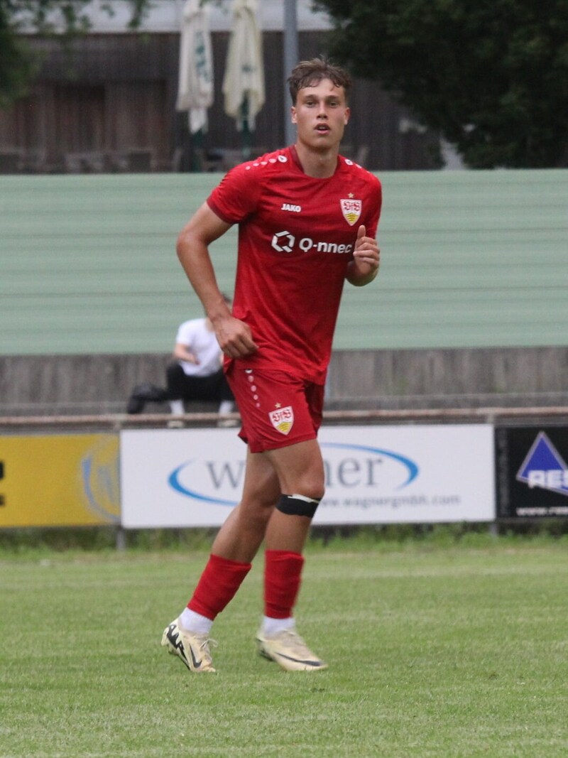 Christopher Olivier trainiert derzeit mit den VfB-Profis (Bild: Peter Weihs/Kronenzeitung)