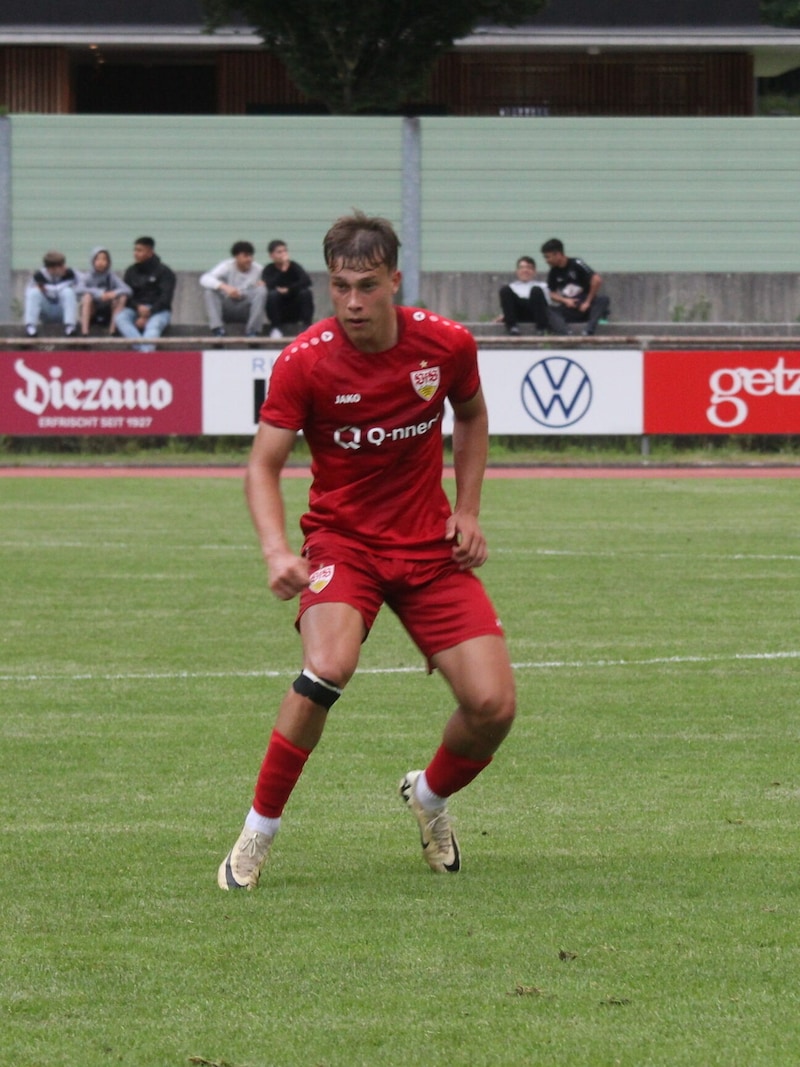 Things were going very well for the young player from Vorarlberg at VfB Stuttgart until his injury. (Bild: Peter Weihs/Kronenzeitung)