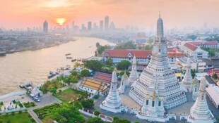 Ein Österreicher hat in Bangkok die Kontrolle verloren. (Bild: stock.adobe.com)