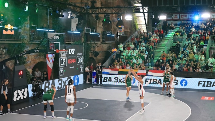 The 3x3 event in the tunnels of the Graz Kasematten.