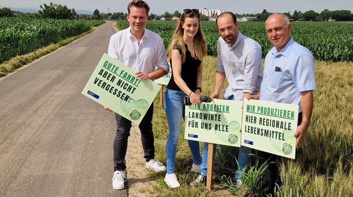 Konfliktzone Güterweg: Florian Krumböck, Anna-Maria Dangl, Michael Nagl und Matthias Adl (v. ...