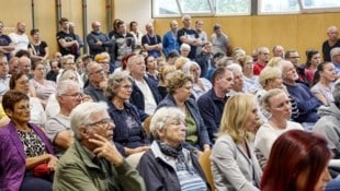 300 Teilnehmer kamen zu dem Dialog mit der S-Link-Gesellschaft,