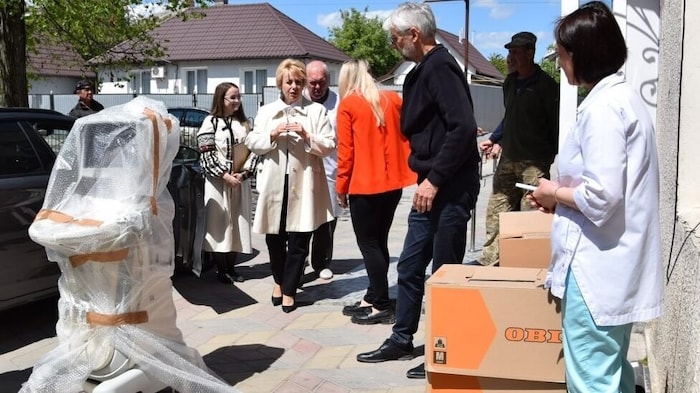 Übergabe des Ultraschallgerätes.