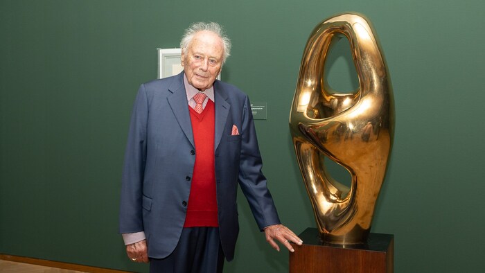 Der große Kunstmäzen Reinhold Würth hat mit Schrauben und Dübel ein Vermögen gemacht.