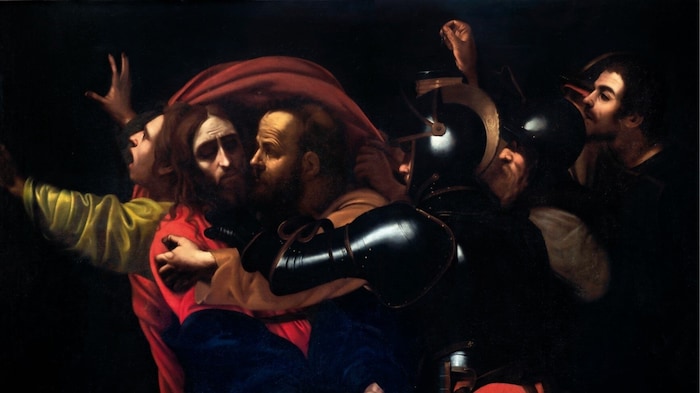 Caravaggio: Die Gefangennahme Christi (1602). „Und der Verräter hatte ihnen ein Zeichen genannt und gesagt: Welchen ich küssen werde, der ist’s; den ergreift und führt ihn sicher ab“, heißt es an der Stelle im Markusevangelium, auf die sich Caravaggio in seinem Gemälde bezieht. 