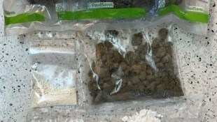 Fundstücke der Hausdurchsuchungen