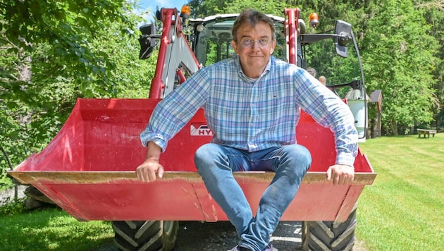 Cool farmer: Jagerhofer loves his Steyr tractor. (Bild: Evelyn Hronek)