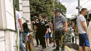 Kunden des Jedmayer halten sich gerne im Umfeld der nahen U-Bahn-Stationen auf. Das ist auch ein Sicherheitsproblem.  (Bild: zVg)