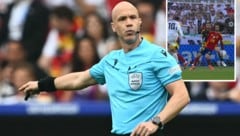 Anthony Taylor entschied NICHT auf Strafstoß. (Bild: AFP/Fabrice COFFRINI, Screenshot ORF)