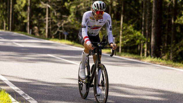 Phillip Kaider radelt 3600 km für den WM-Titel im Ultracycling. (Bild: Martin Steiger)