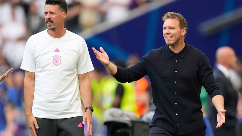 Sandro Wagner (li.) und Julian Nagelsmann (Bild: Copyright 2024 The Associated Press. All rights reserved)