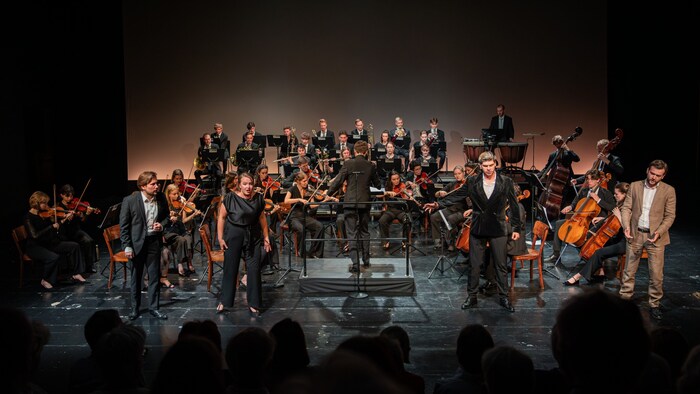 The evening was also an experience thanks to the great singers.