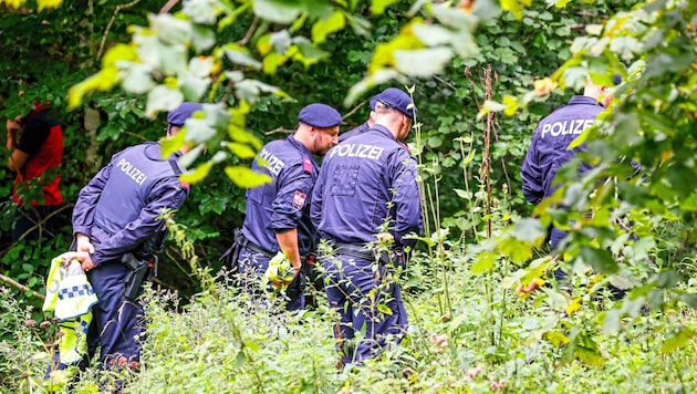 The search for the 52-year-old has been underway since Monday (symbolic image) (Bild: Markus Tschepp)