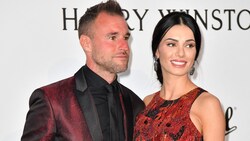 Philipp Plein und Andreea Sasu (Bild: APA/ALBERTO PIZZOLI / AFP)