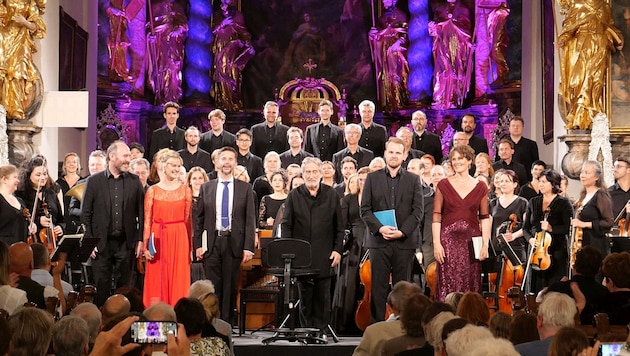 Jordi Savall with soloists, festival orchestra and Schönberg Choir in Stainz. (Bild: Styriarte/CT)