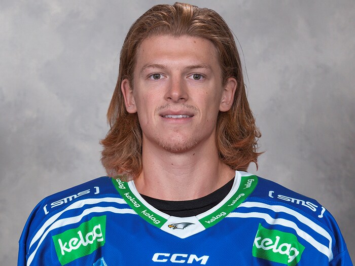 Der neue VSV-Center Chase Pearson.