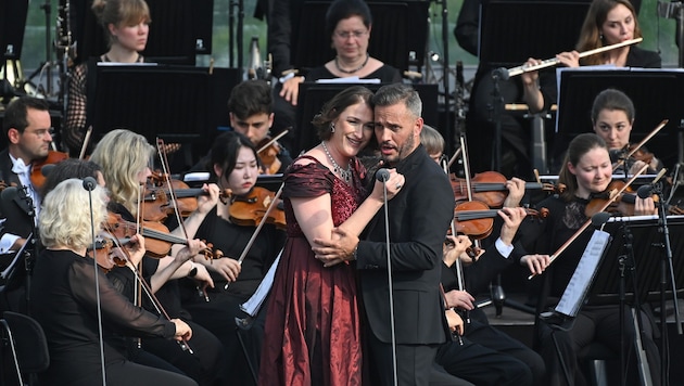 Erica Eloff and Erwin Schrott: unexpected highlights in the duets (Bild: Rudi Gigler)