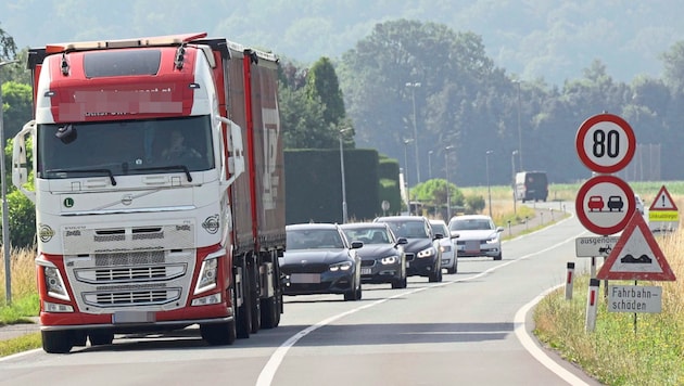 Her gün "eski" B 68 ve L 201 üzerinden çığ gibi trafik akıyor. (Bild: Jauschowetz Christian/Christian Jauschowetz, Krone KREATIV)