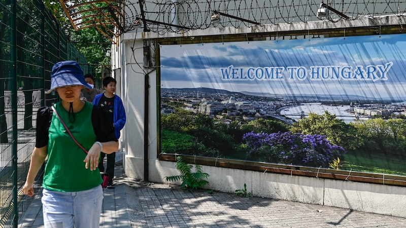 The Hungarian embassy in Beijing (Bild: APA/AFP/Pedro PARDO)