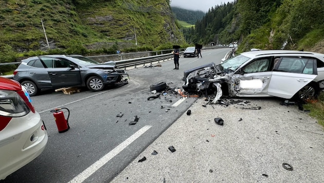 Der Unfall forderte eine schwerverletzte Person (Bild: FF Schwarzach)