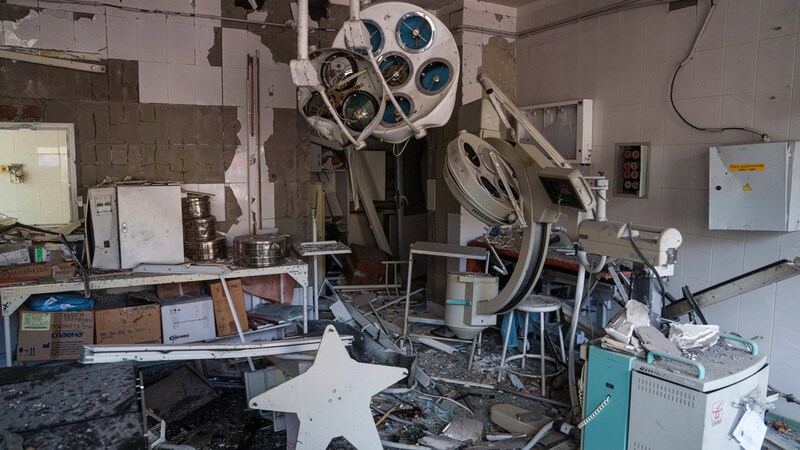 Huge destruction at the children's hospital in Kiev (Bild: Associated Press)