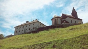 Beim ehemaligen Kloster bei der Bichlkirche in Stockenboi wird erstmals ein Symposium ...